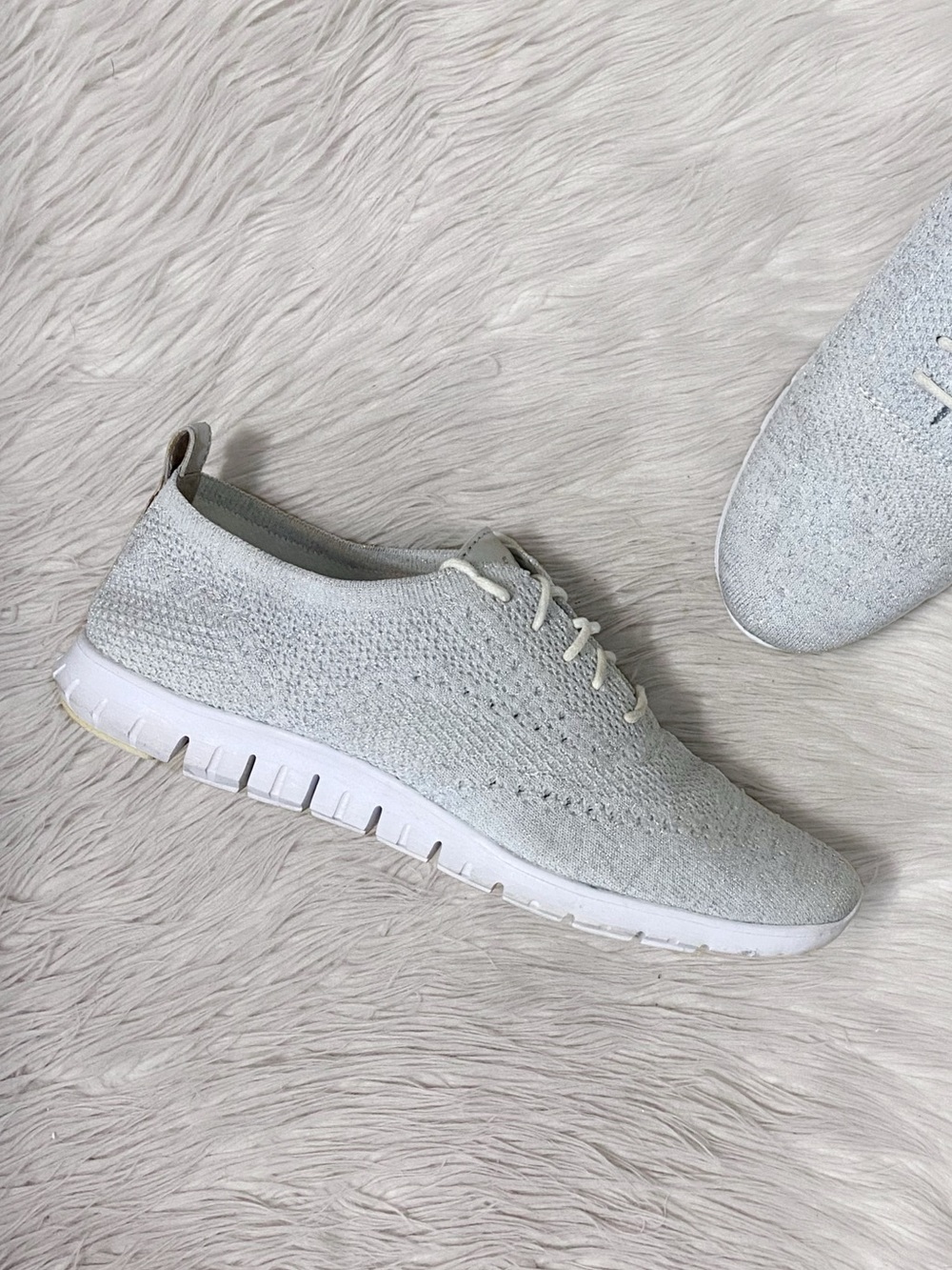 Cole Haan Zerogrand Stitchlite Sneakers Gray Silver Athletic Shoe Office 10